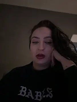 Snapshot of itsCassie chatting on March 17, 2025, 8:40 pm itsCassie online show from March 17, 2025, 8:40 pm