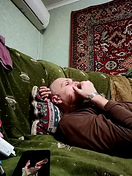 Snapshot of Sam_Colt chatting on December 19, 2025, 2:02 pm Sam Colt online show from December 19, 2025, 2:02 pm