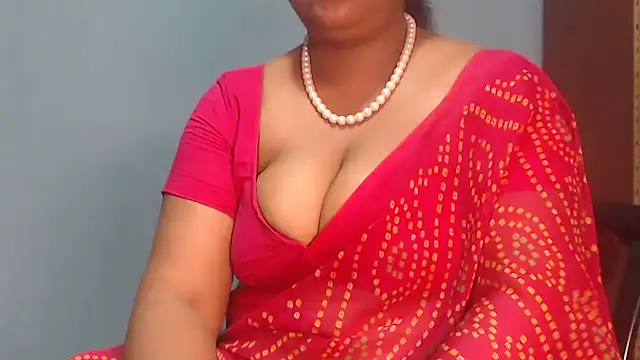 Snapshot of naughtyboobs38dd chatting on May 23, 2026, 5:45 am naughtyboobs38dd online show from May 23, 2026, 5:45 am