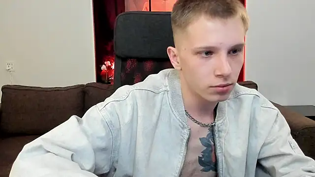 arlekincrop online show from March 20, 2025, 1:35 am