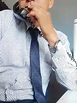 Business dickkk online show from January 31, 2025, 2:07 pm