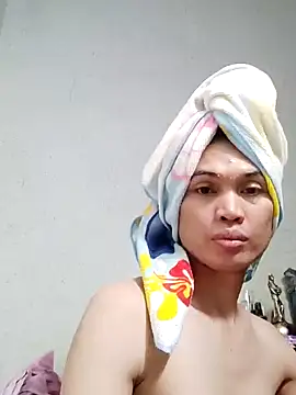 QueenSoreal online show from February 14, 2025, 3:26 pm