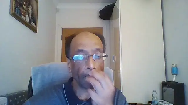 rauncher1 online show from November 13, 2025, 10:03 am