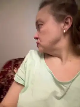 Susanel online show from March 22, 2025, 9:21 pm