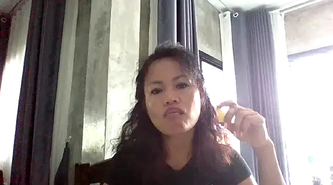 Snapshot of nareethai chatting on December 20, 2024, 3:47 am nareethai online show from December 20, 2024, 3:47 am