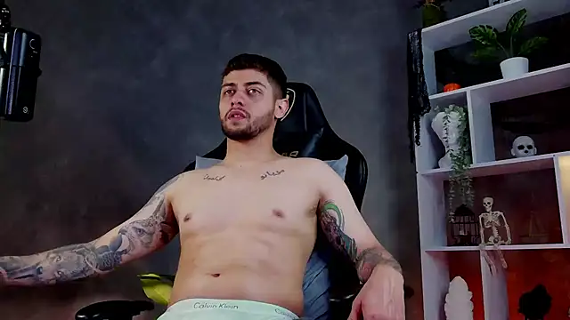 alessandro duty online show from October 29, 2025, 1:19 am