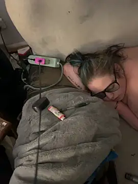 cumgitsumdic online show from April 7, 2026, 11:10 am