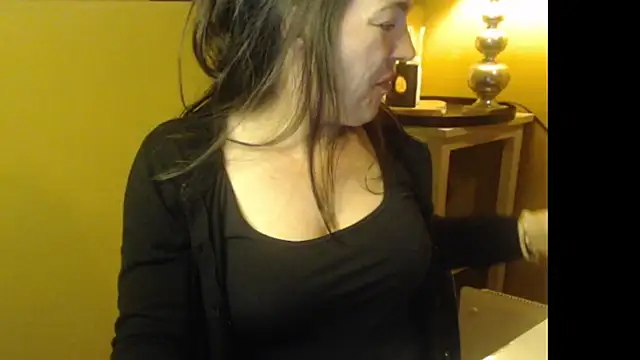 cloe85nl online show from April 7, 2026, 11:43 am