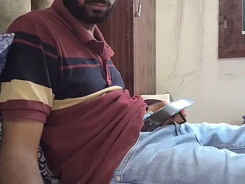 Snapshot of brownie_cake_cb chatting on October 29, 2025, 9:11 am brownie cake cb online show from October 29, 2025, 9:11 am