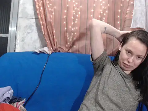 Venusluxodomme online show from March 22, 2026, 11:08 pm