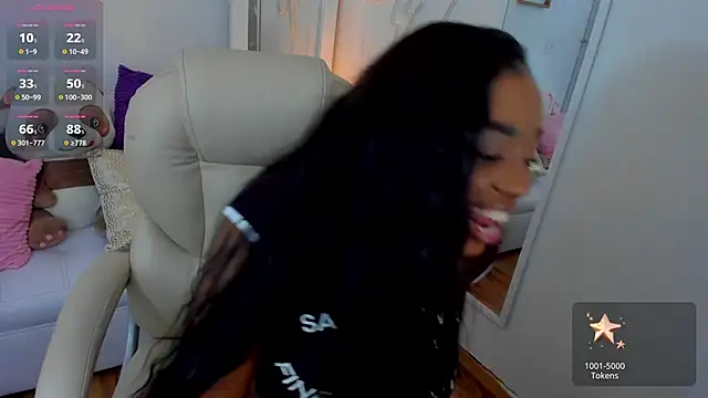 zobe love online show from February 1, 2025, 2:37 am