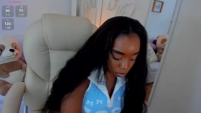 zobe love online show from March 22, 2025, 5:28 am