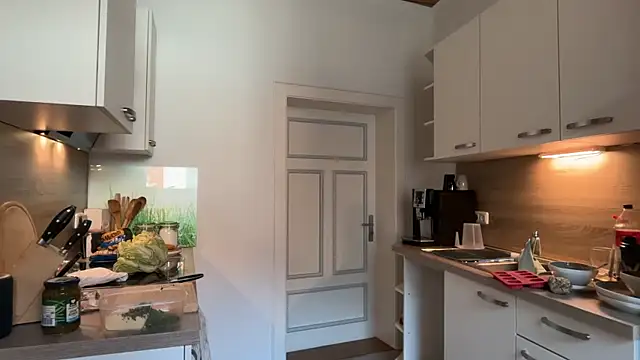 Viola Beck online show from March 19, 2026, 10:41 am