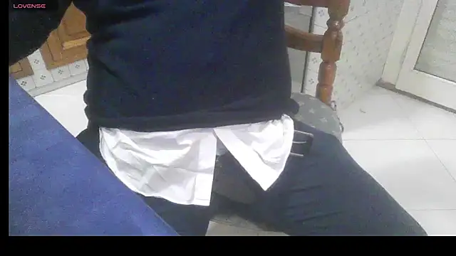 polloiw online show from March 4, 2026, 12:11 pm