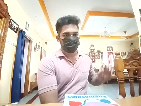 Snapshot of luckyloki chatting on February 20, 2025, 4:39 am luckyloki online show from February 20, 2025, 4:39 am