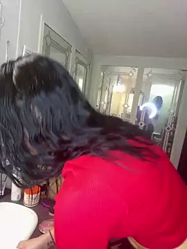 lolabunny9 online show from January 5, 2025, 8:42 pm