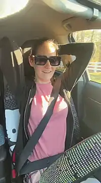 lolabunny9 online show from February 4, 2025, 1:38 pm