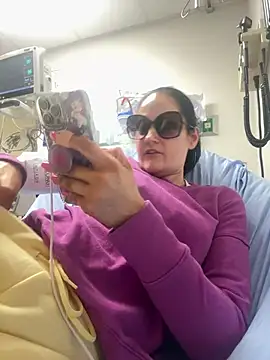 lolabunny9 online show from March 21, 2025, 5:02 pm