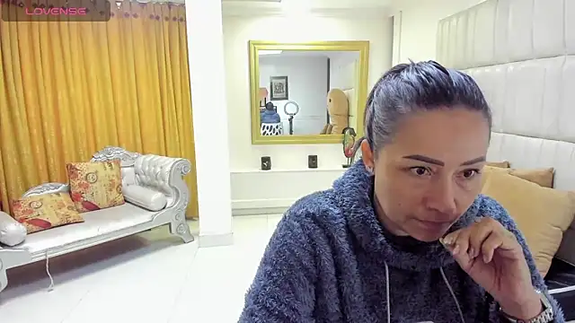 gaby trent online show from March 6, 2025, 1:03 pm