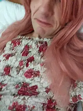 KandiK37 online show from February 21, 2025, 3:43 pm