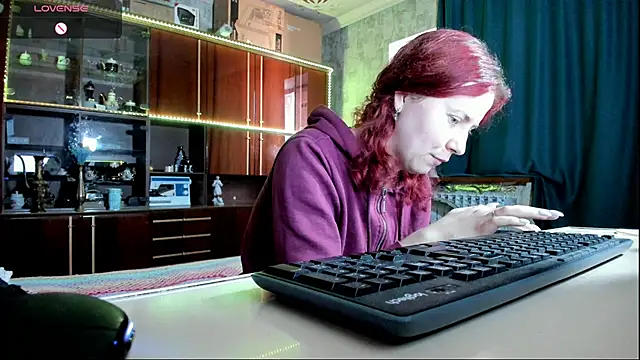 Snapshot of pa1e_pr1ncess chatting on March 12, 2025, 9:34 am pa1e pr1ncess online show from March 12, 2025, 9:34 am