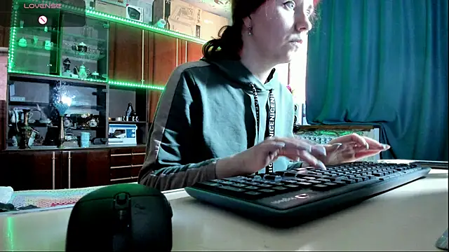 Snapshot of pa1e_pr1ncess chatting on March 15, 2025, 11:08 am pa1e pr1ncess online show from March 15, 2025, 11:08 am