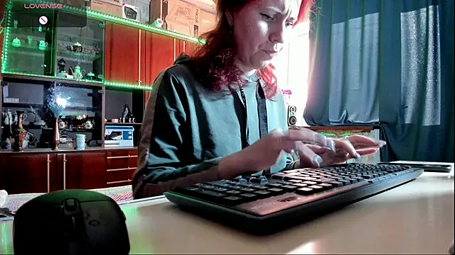 Snapshot of pa1e_pr1ncess chatting on March 15, 2025, 2:12 pm pa1e pr1ncess online show from March 15, 2025, 2:12 pm