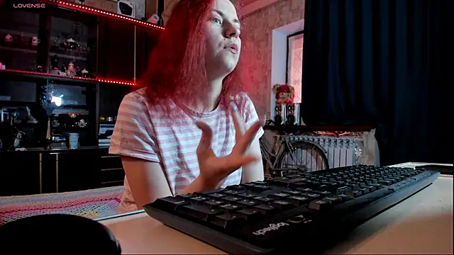 Snapshot of pa1e_pr1ncess chatting on March 19, 2025, 6:03 am pa1e pr1ncess online show from March 19, 2025, 6:03 am