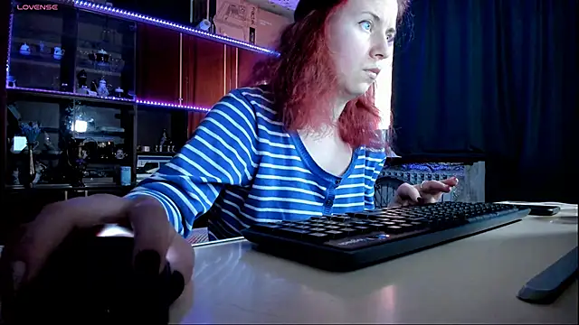 Snapshot of pa1e_pr1ncess chatting on March 22, 2025, 12:35 pm pa1e pr1ncess online show from March 22, 2025, 12:35 pm