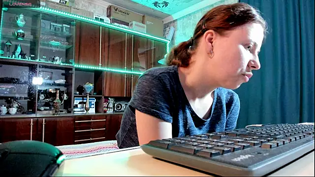 Snapshot of pa1e_pr1ncess chatting on September 8, 2025, 3:11 pm pa1e pr1ncess online show from September 8, 2025, 3:11 pm