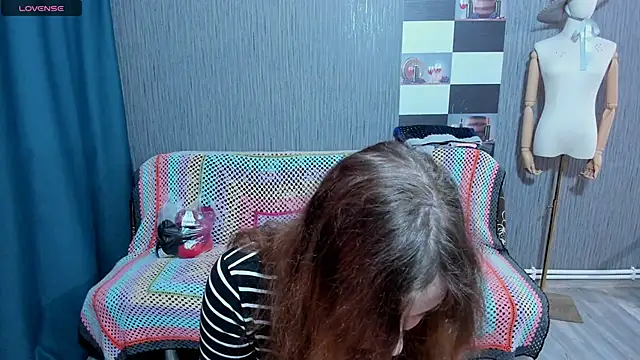 Snapshot of pa1e_pr1ncess chatting on November 13, 2025, 8:24 am pa1e pr1ncess online show from November 13, 2025, 8:24 am