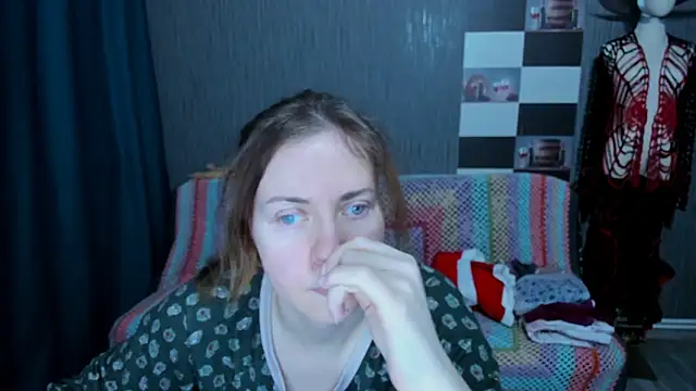 Snapshot of pa1e_pr1ncess chatting on December 15, 2025, 7:34 am pa1e pr1ncess online show from December 15, 2025, 7:34 am