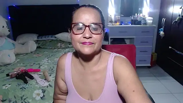 pervert mommy  online show from February 20, 2026, 10:38 am