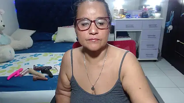 pervert mommy  online show from April 13, 2026, 10:10 am