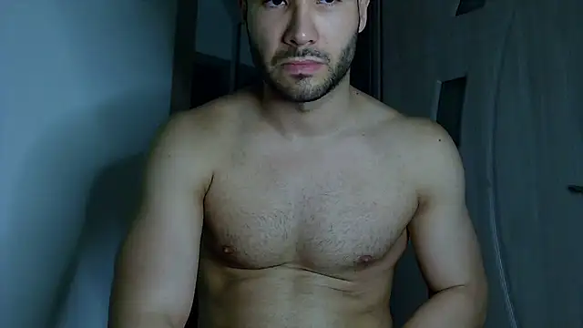 Snapshot of Justynn1 chatting on July 5, 2026, 11:01 pm Justynn1 online show from July 5, 2026, 11:01 pm