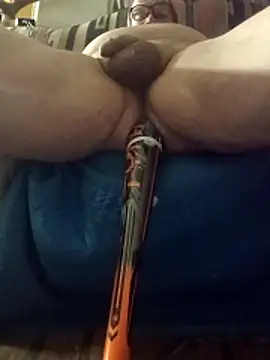 Snapshot of klamper chatting on December 19, 2025, 2:57 pm klamper online show from December 19, 2025, 2:57 pm