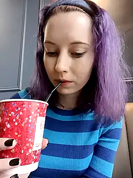 Frost foxy online show from February 10, 2025, 8:53 am