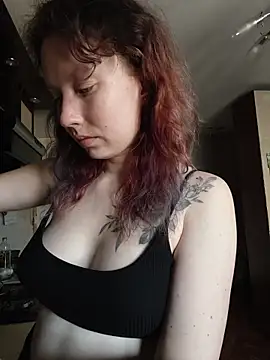 Frost foxy online show from May 20, 2026, 3:56 am