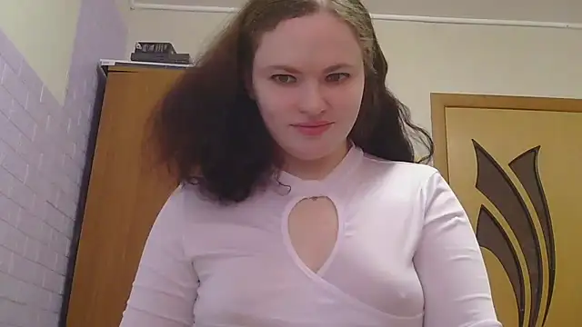 Snapshot of AliceForLoveOh chatting on March 11, 2026, 1:00 am AliceForLoveOh online show from March 11, 2026, 1:00 am