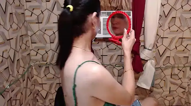 Snapshot of tshugecumxxx chatting on December 24, 2024, 3:38 am tshugecumxxx online show from December 24, 2024, 3:38 am