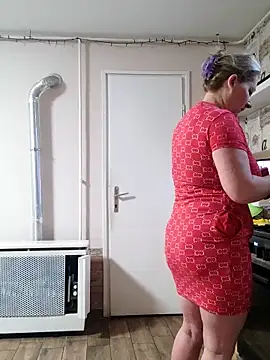 Elza01 online show from April 15, 2026, 5:47 am