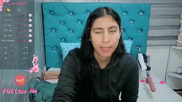 Snapshot of MAARYMOON chatting on April 16, 2026, 10:38 am MAARYMOON online show from April 16, 2026, 10:38 am