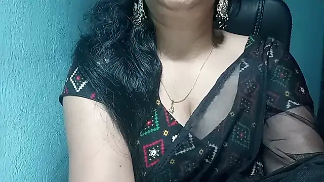 Snapshot of YourModhu chatting on March 18, 2025, 5:53 pm YourModhu online show from March 18, 2025, 5:53 pm