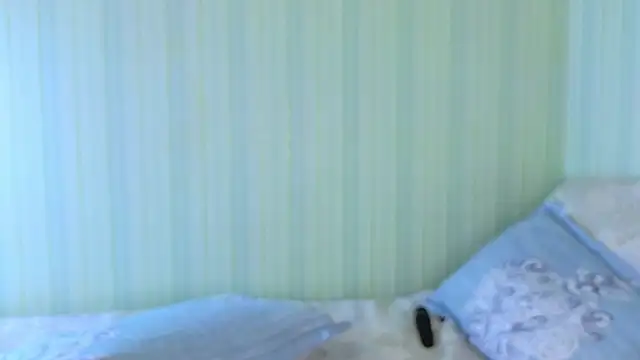 Snapshot of _Lily_ chatting on January 31, 2025, 12:40 pm  Lily  online show from January 31, 2025, 12:40 pm