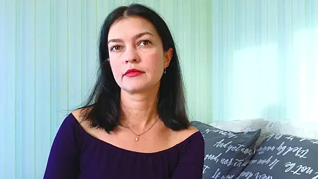  Lily  online show from November 7, 2025, 6:24 am