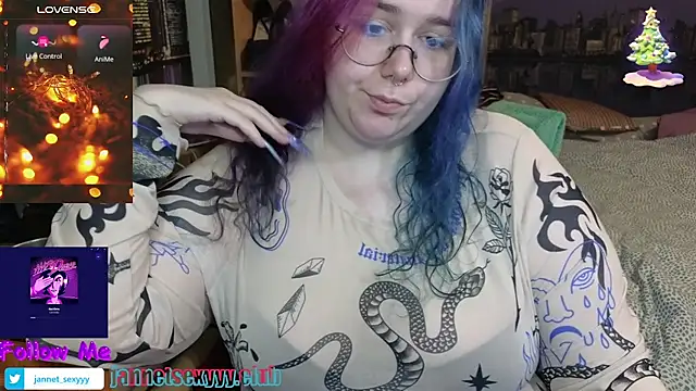 Snapshot of JannetPie chatting on January 4, 2025, 6:09 pm JannetPie online show from January 4, 2025, 6:09 pm