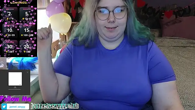 Snapshot of JannetPie chatting on February 11, 2025, 10:15 am JannetPie online show from February 11, 2025, 10:15 am