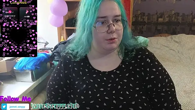 Snapshot of JannetPie chatting on March 18, 2025, 2:04 pm JannetPie online show from March 18, 2025, 2:04 pm