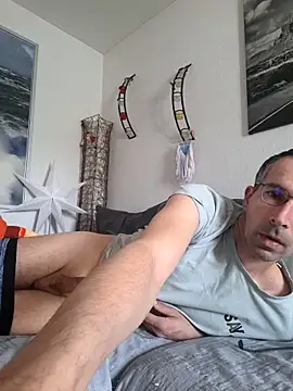 Snapshot of Geiler-boy313 chatting on March 29, 2026, 7:08 am Geiler-boy313 online show from March 29, 2026, 7:08 am