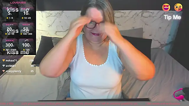 Shannonshine online show from September 24, 2025, 5:38 pm